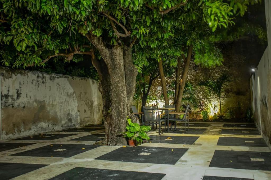 カンペチェ Casa Lilia, Ubicada En El Centro Historicoヴィラ エクステリア 写真